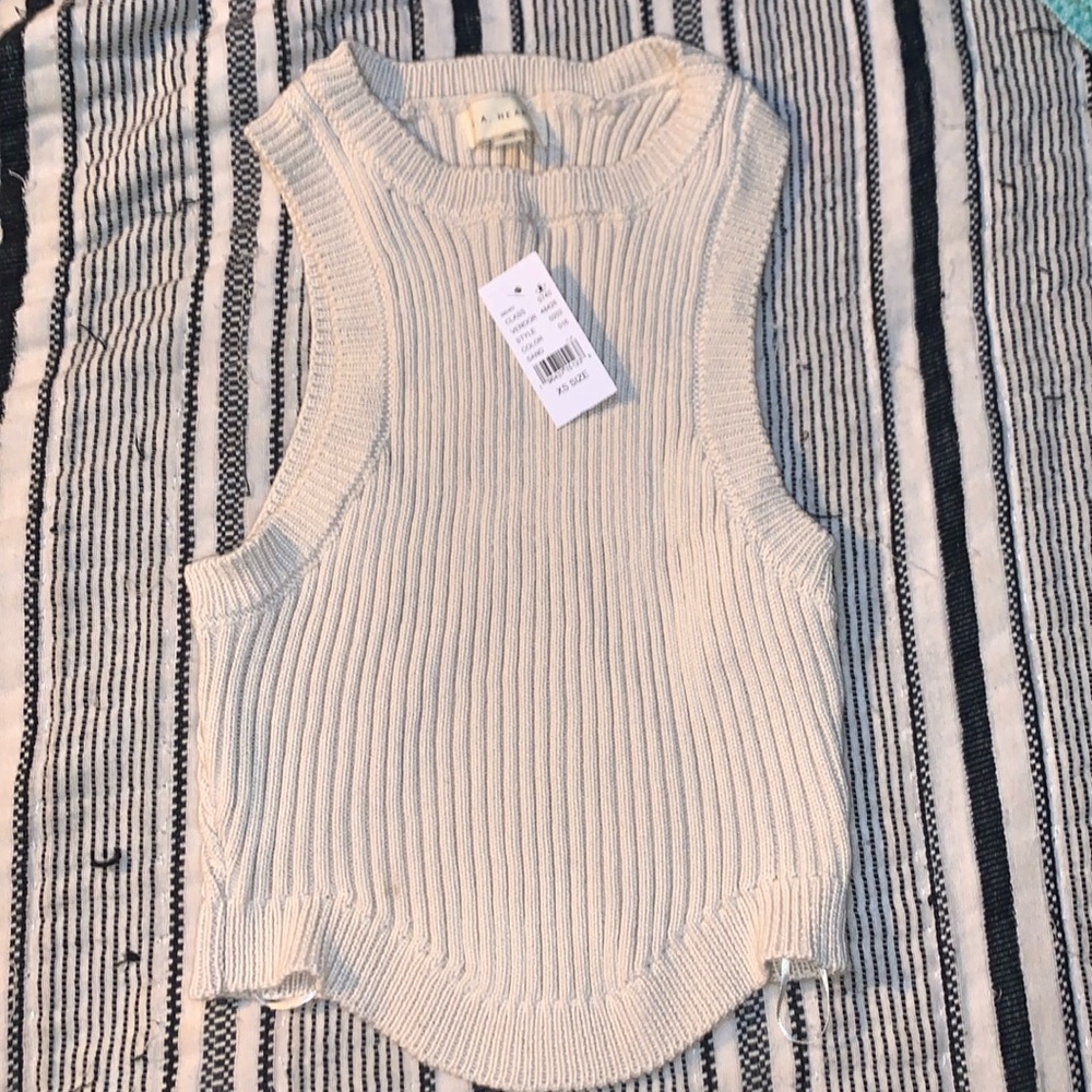 NWT la hearts PacSun size xs beige sweater tank